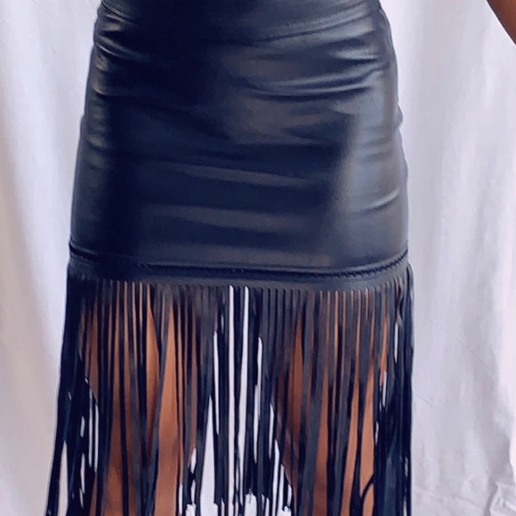 Dresses & Skirts - Woman’s Black skirt